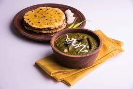 Sarson Da Saag with Makki Di Roti